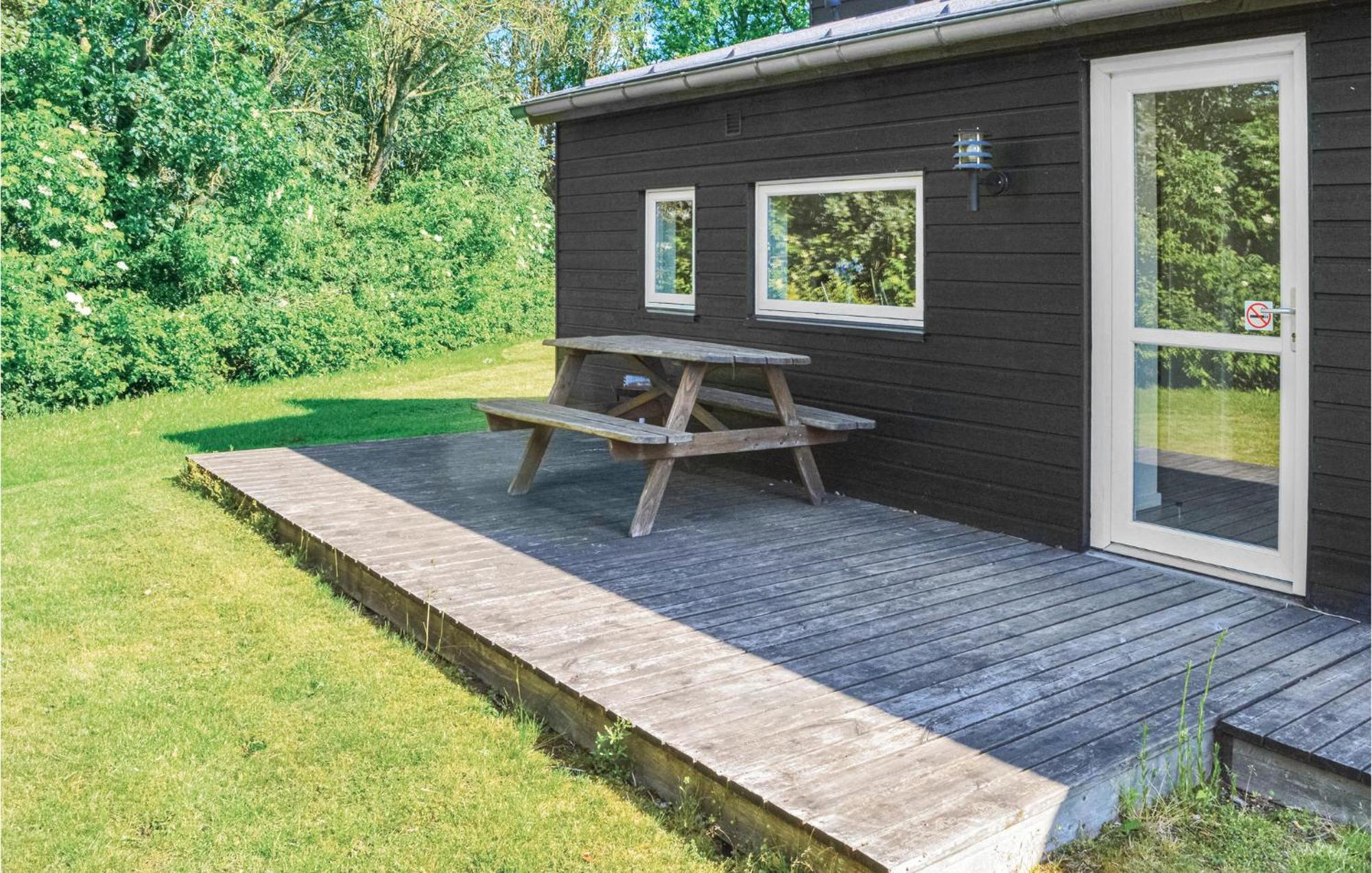 Pet Friendly Home In Spjald With Wifi Exterior photo